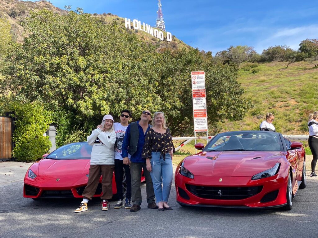 Family Hollywood sign (1)